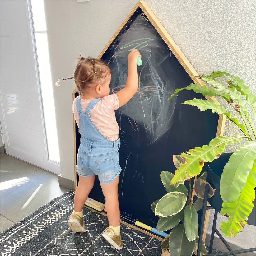 Klim & Klouter Blackboard House for kids