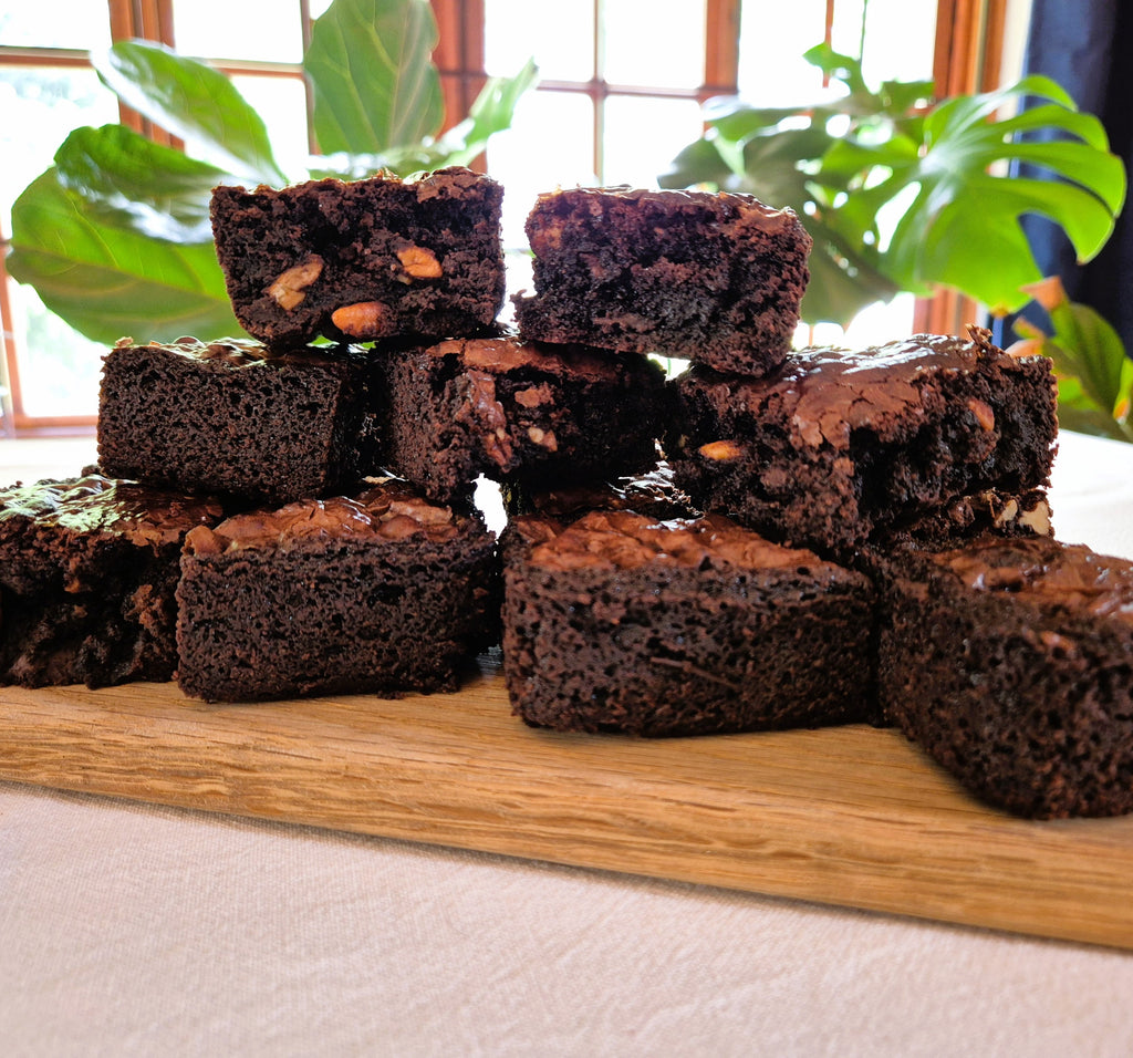 Zoe’s Gourmet All-Edge Brownies | Small-Batch Box