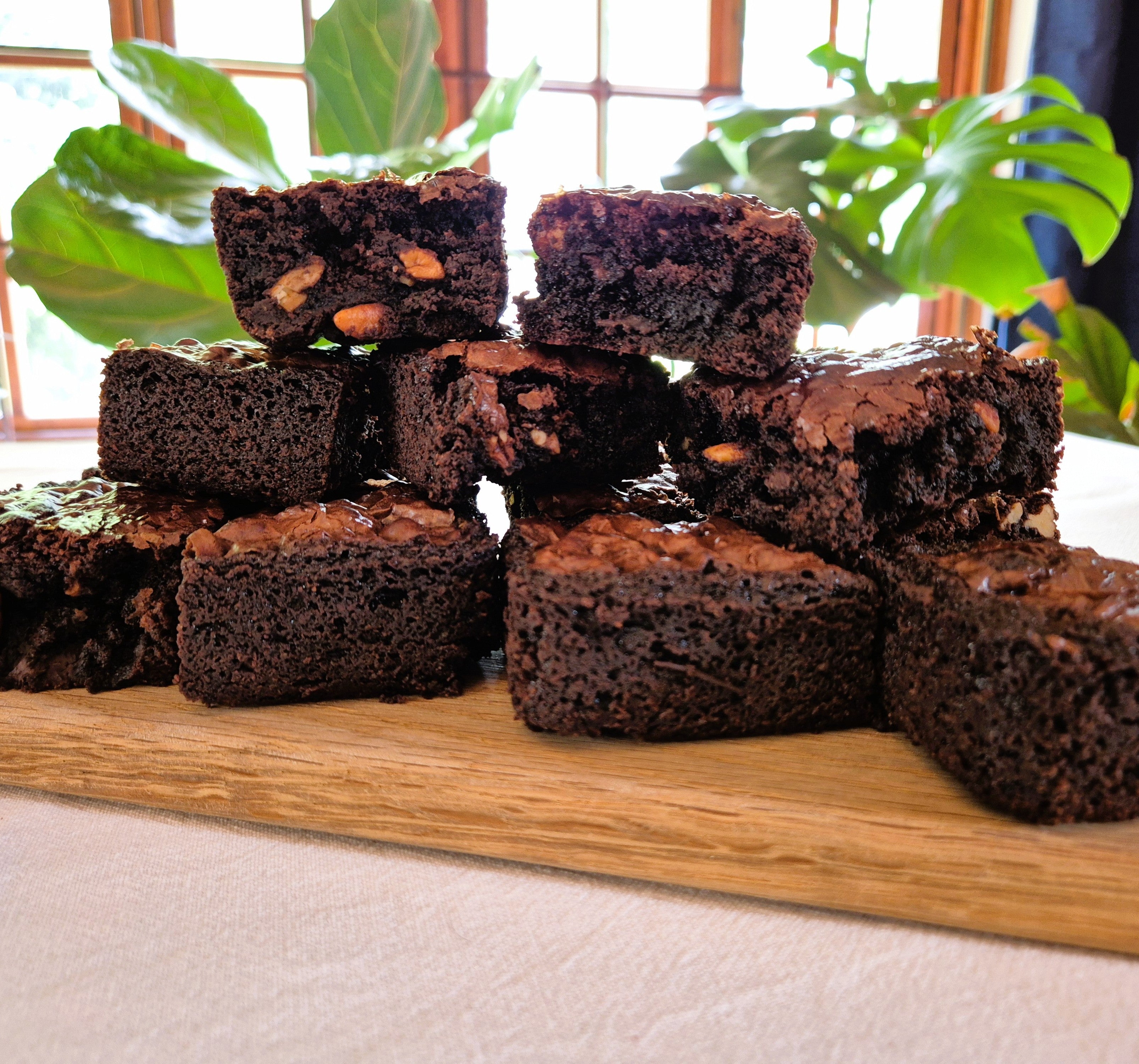 Zoe’s Gourmet All-Edge Brownies | Small-Batch Box