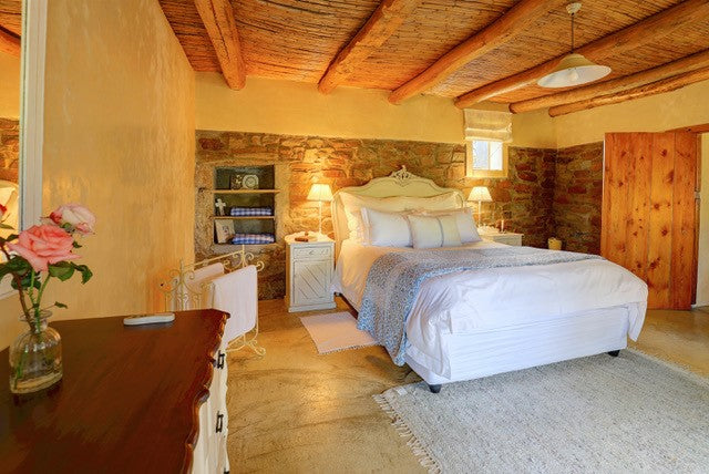 Graaff-Reinet Farm Stay | Stone Cottage for 2