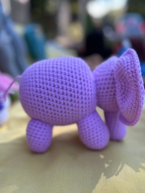 Crochet Elephant, by Pretty Fingers