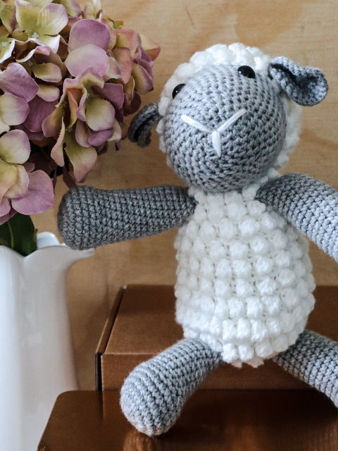 Crochet Sheep, by Pretty Fingers - Truffle Pig Recce